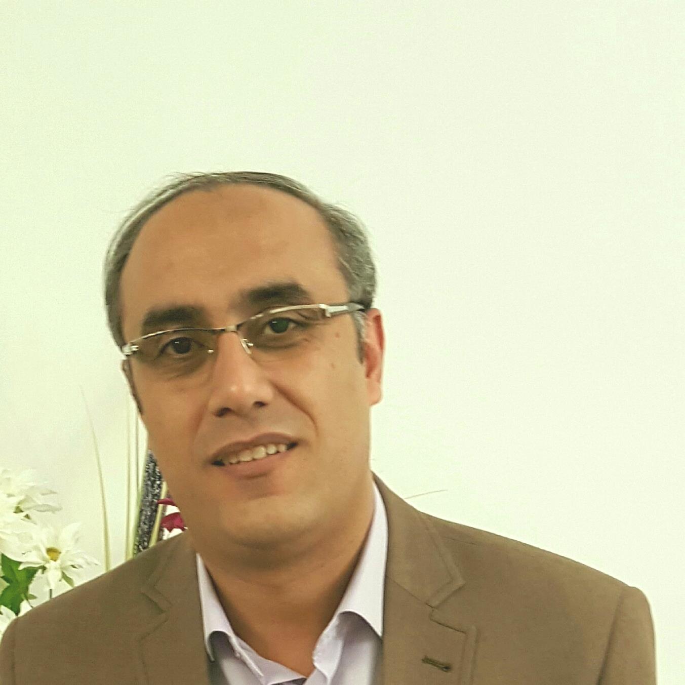 کیوان بلند همتان